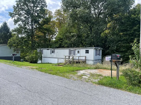 459 Circleview Dr, Beckley, WV 25801