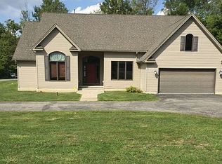 7128 Ellicott Rd, Orchard Park, NY 14127