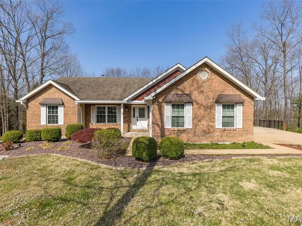 12401 Fieldstone Dr, Festus, MO 63028