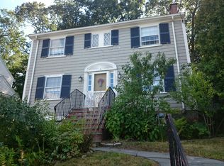 8 Glenburnie Rd, West Roxbury, MA 02132