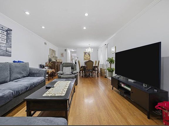 4th image of 50 Bergen Beach Pl