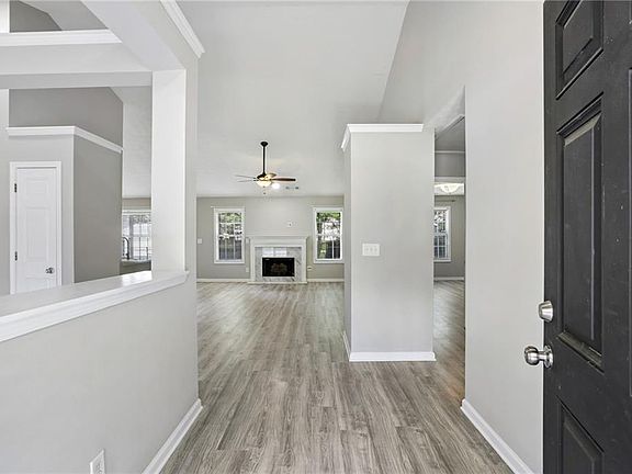 4th image of 1203 Oakmont Ridge Dr