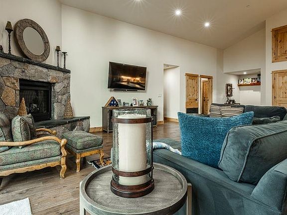4th image of 16138 Lance Dr