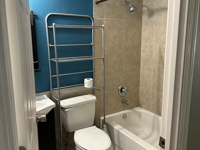 409 Far Hill Dr — Photo 8