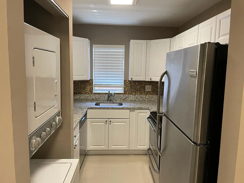 1 bed, 700 sqft, $1,500 — Photo 4