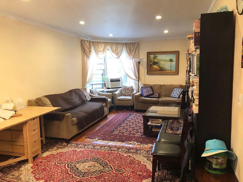 1st image of 14124 78th Ave APT 1B