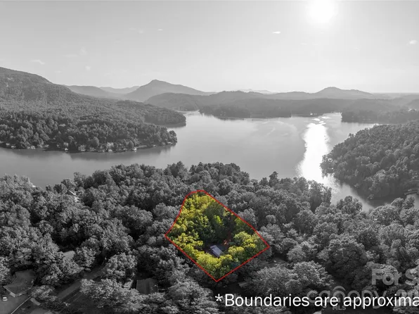 174 Laurel Ln, Lake Lure, NC 28746