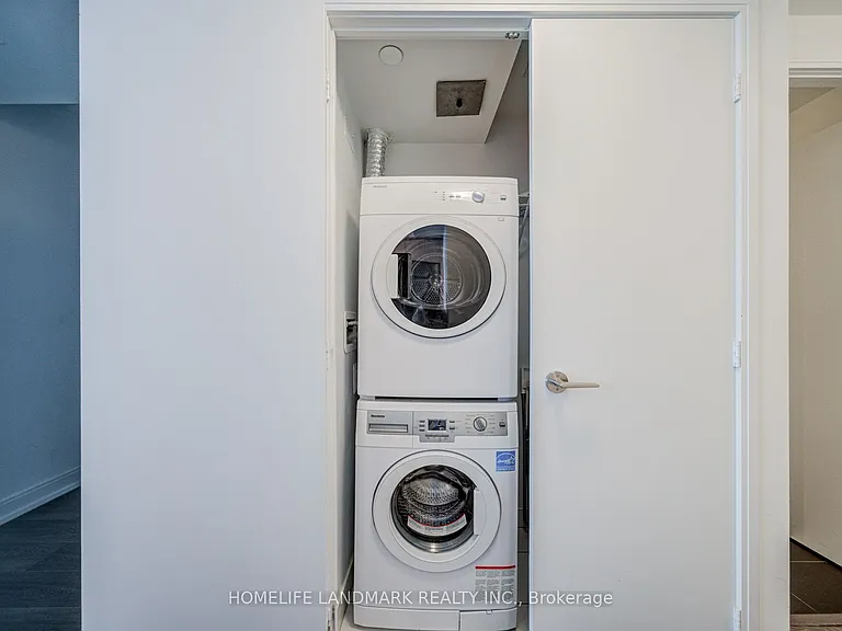 181 Dundas St E #4301 — Photo 12
