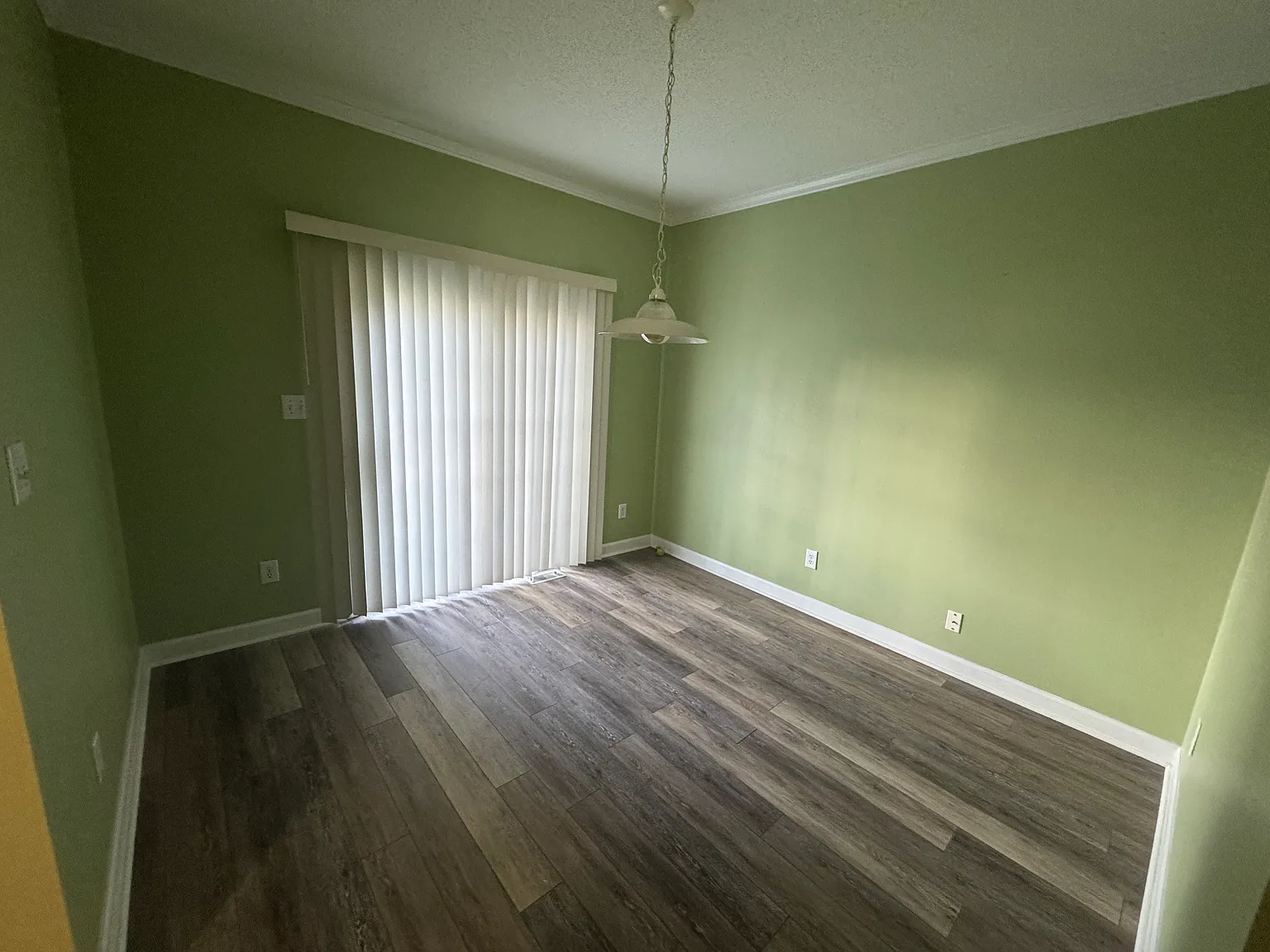 3 bed, 1286 sqft, $1,795 — Photo 2