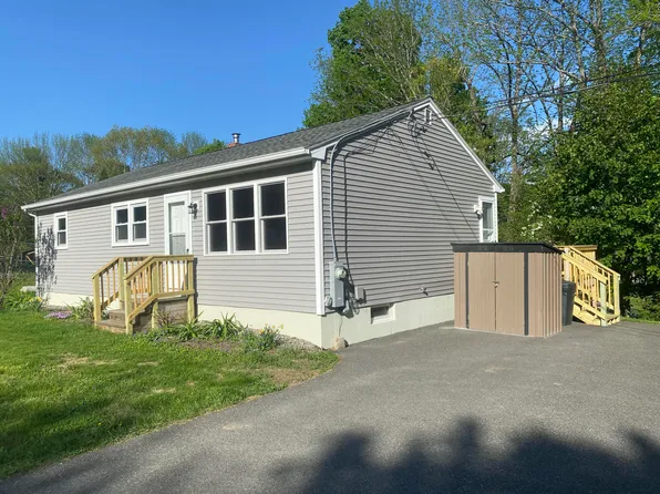 40 Lakeview Drive, Oakland, ME 04963