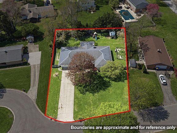 4th image of 1114 Miami Rd