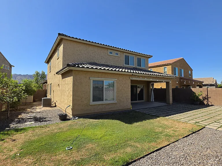 2756 E Hickory St — Photo 7