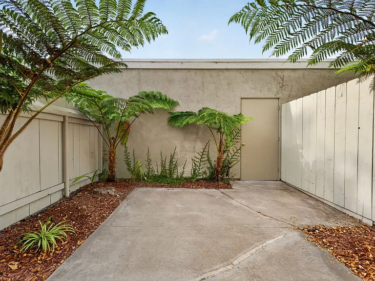 7966 Camino Kiosco — Photo 6