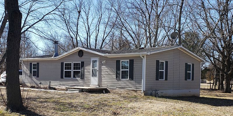 1st image of 625 S Pecan St