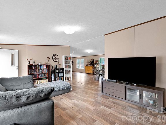 5th image of 812 Dallas Spencer Mountain Rd