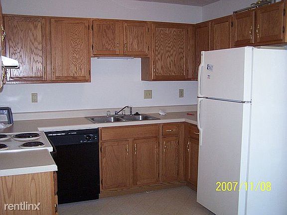 Collinsville Road-407- Kitchen