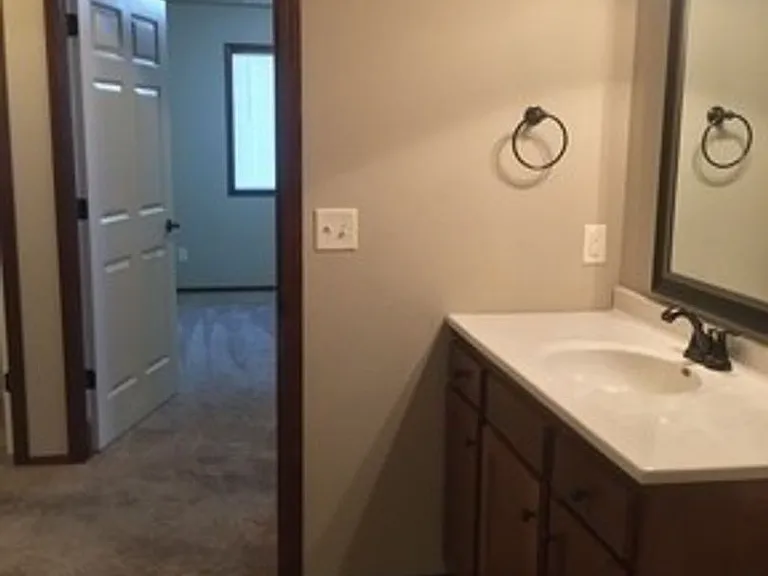 100 Tanner Ct — Photo 8