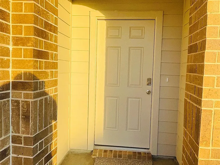 5146 Bay Meadows Ln — Photo 35