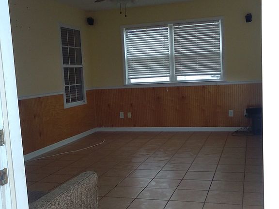 Sun/Carolina Room