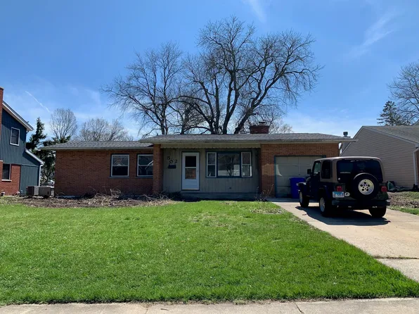 502 Wakeman Ave, Wheaton, IL 60187