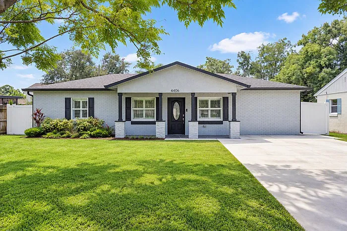 4406 W Anita Blvd