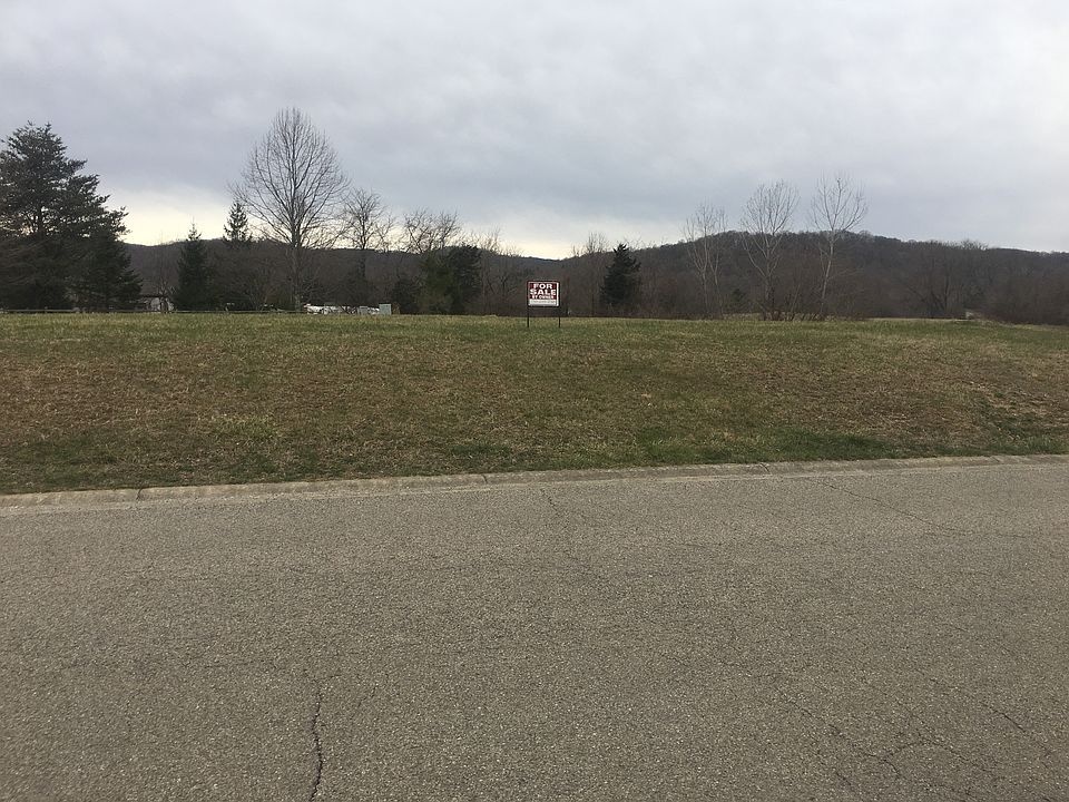 2nd image of 185 Hanover Dr #Waynewood