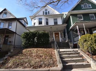 706 E 4th St, Brooklyn, NY 11218