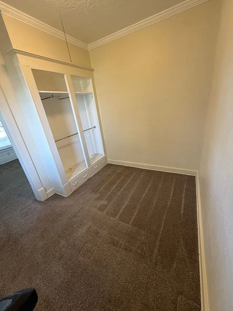 Wiebe Investments, LLC - 4316-18 Morningside Ave — Photo 4