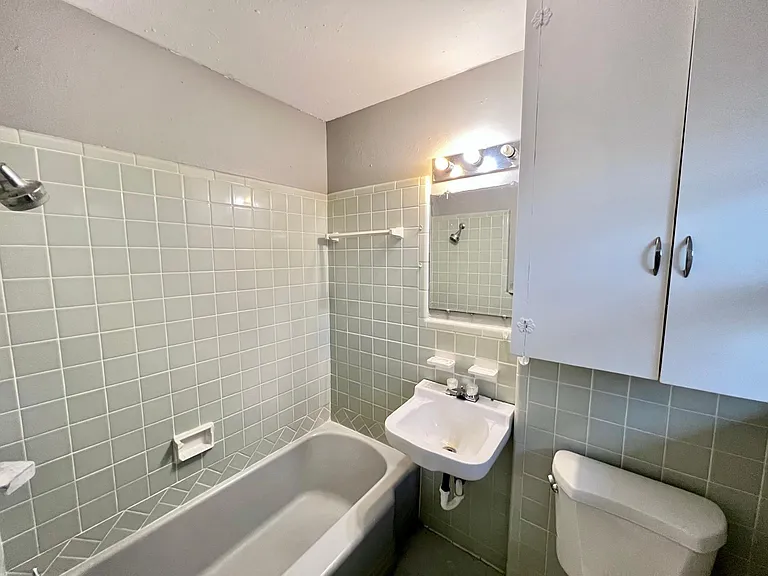 2913 Sheridan Dr — Photo 13