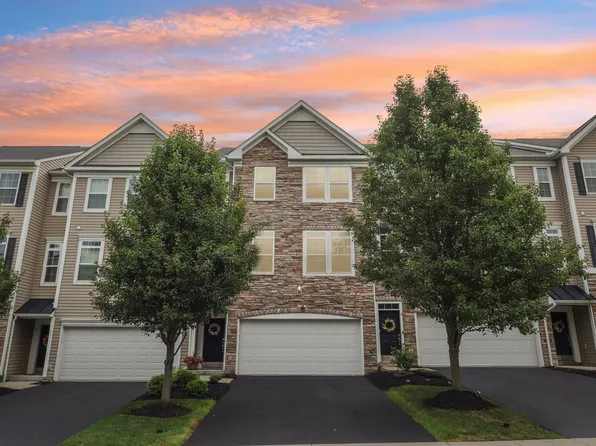 15 Truman Cir, Mc Kees Rocks, PA 15136