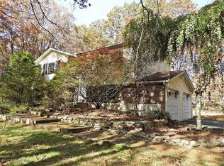 104 Dalton Ln, Effort, PA 18330