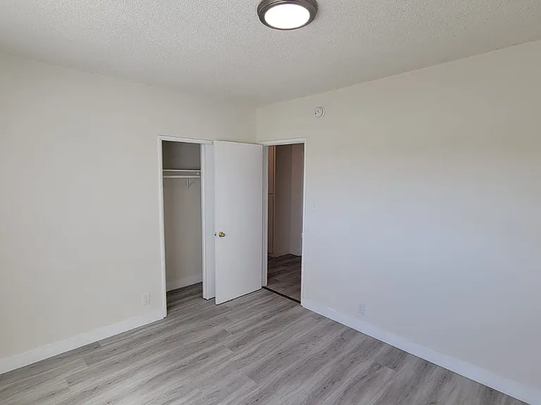 13129 OXNARD — Photo 21