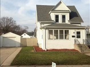 830 N 10th St, Rochelle, IL 61068