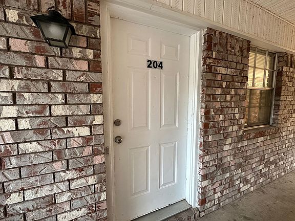 3rd image of 300 Market St #204