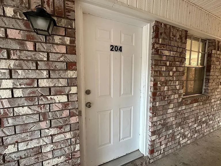 300 Market St — Photo 17