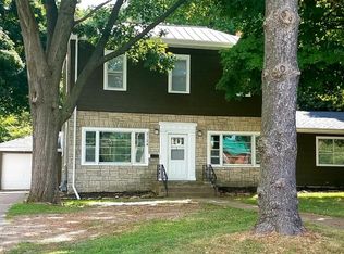 2124 S Main St, Burlington, IA 52601
