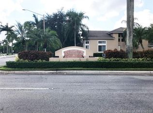 1186 SW 158th Way, Pembroke Pines, FL 33027
