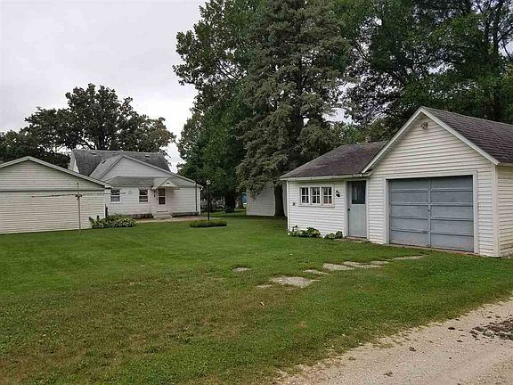 3rd image of 517 1st St SW