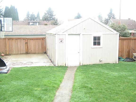 2nd image of 6422 S C St