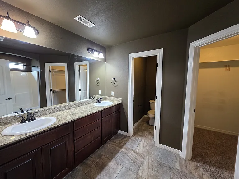3072 N Autumn Rose Ave — Photo 14
