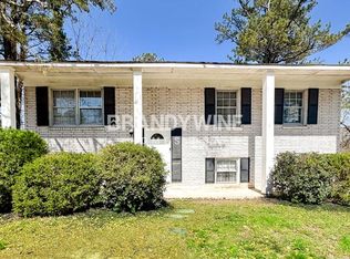 2865 Spruce Point Rd, Atlanta, GA 30349