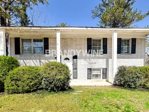 2865 Spruce Point Rd, Atlanta, GA 30349