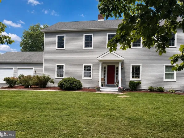 1198 Park Pl, Mechanicsburg, PA 17055