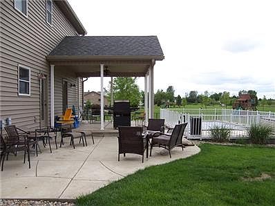 4th image of 120 W County Road 1075 N