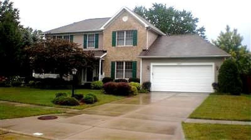 1st image of 9996 Woodhurst Dr