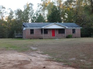 183 Clear Creek Rd, Lumberton, MS 39455
