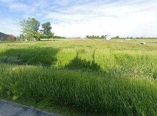 2038 Hanley Rd, Genoa, OH 43430