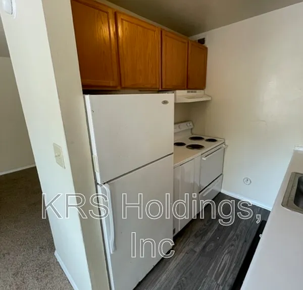 1215 Nelson St #D — Photo 4