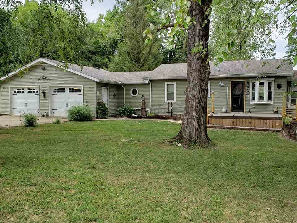 1st image of 16749 E Cochise Ln