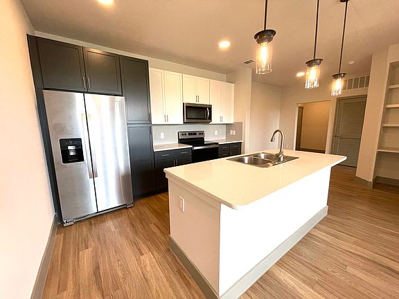 5th image of 404 Olympic Dr #3221